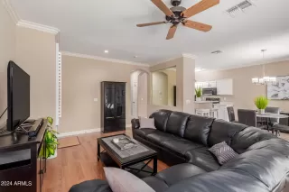 Photo #4: 6693112 Listing