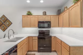 Photo #2: 6693152 Listing 