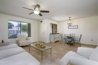 Photo #2: 6693181 Listing