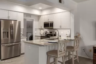 Photo #6: 6693187 Listing 