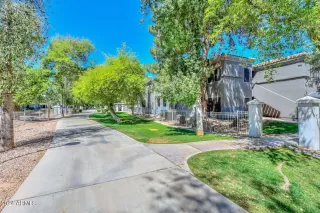 Photo #3: 6693202 Listing