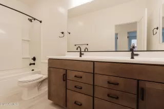 Photo #2: 6693434 Listing 