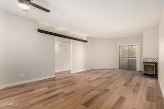 Photo #6: 6693591 Listing