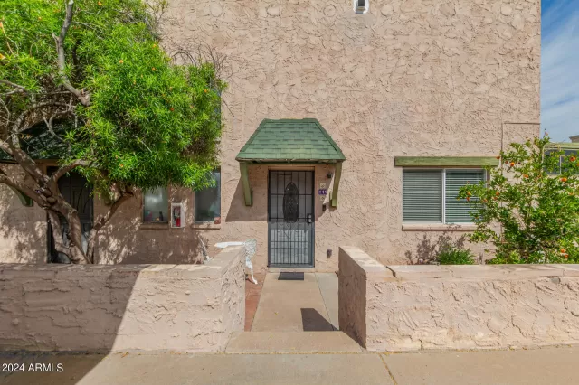 MLS: 6693749 Condo For Sale