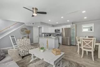 Photo #5: 6693749 Listing