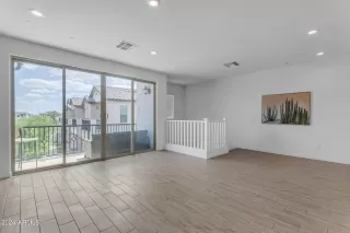 Photo #3: 6693794 Listing