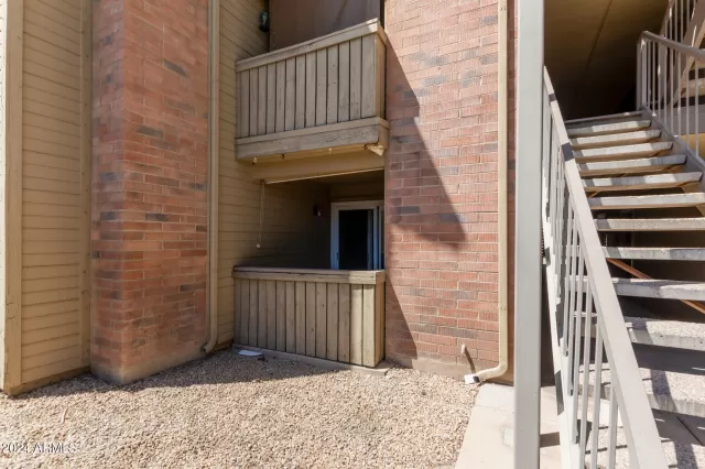 MLS: 6693843 Condo For Sale