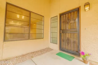 Photo #5: 6693889 Listing