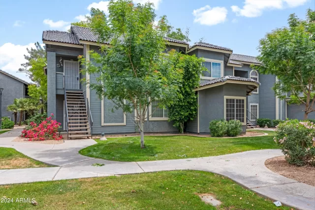 MLS: 6693909 Condo For Sale