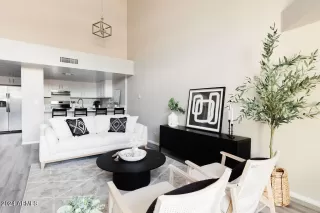 Photo #6: 6693996 Listing 