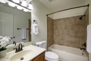 Photo #6: 6694046 Listing