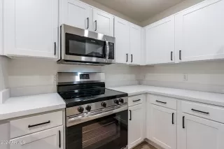 Photo #3: 6694050 Listing