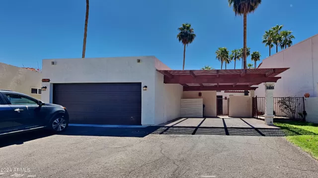 MLS: 6694169 Condo For Sale