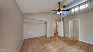 Photo #5: 6694169 Listing