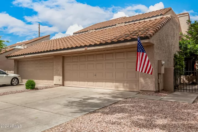 MLS: 6694304 Condo For Sale