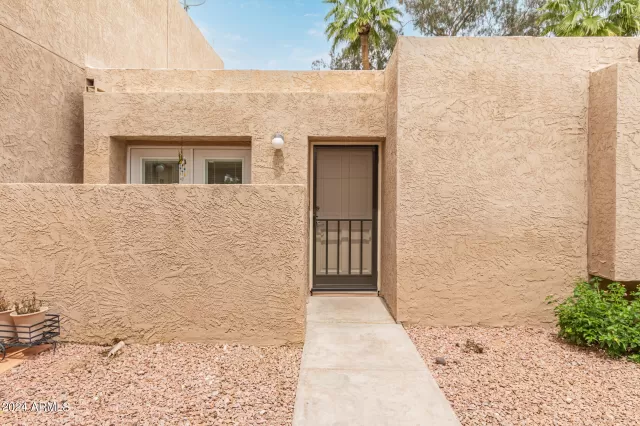 MLS: 6694394 Condo For Sale