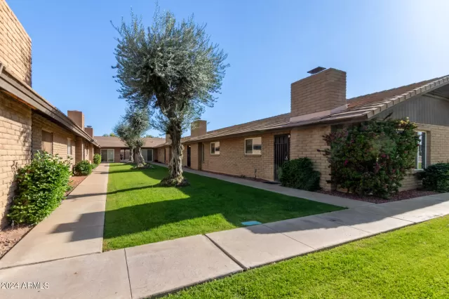 MLS: 6694516 Condo For Sale