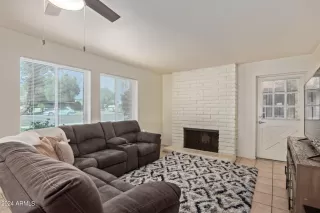 Photo #5: 6694516 Listing