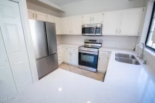 Photo #3: 6694590 Listing 