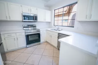 Photo #4: 6694590 Listing 