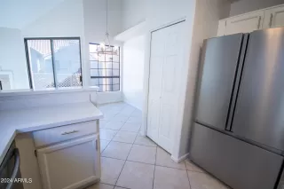 Photo #6: 6694590 Listing 