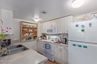 Photo #1: 6694902 Listing 