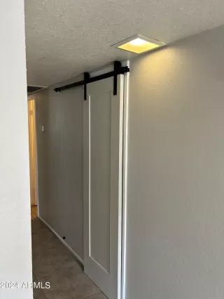 Photo #6: 6695091 Listing