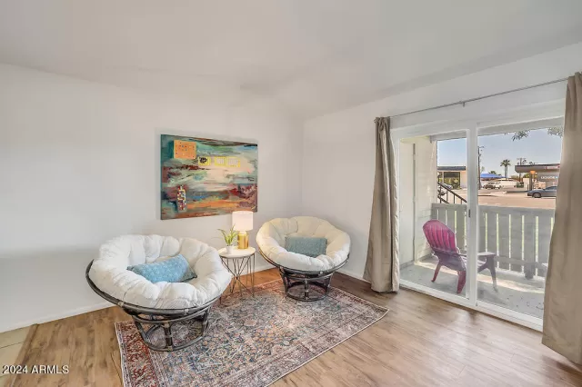 MLS: 6695327 Condo For Sale