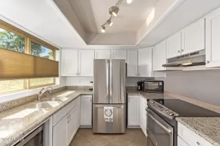 Photo #2: 6695474 Listing