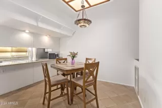 Photo #6: 6695474 Listing