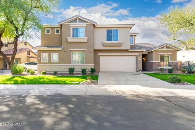 MLS: 6695557 Condo For Sale