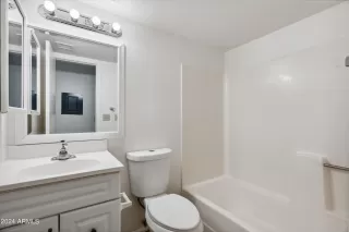 Photo #3: 6695703 Listing