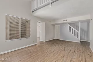 Photo #3: 6695843 Listing 