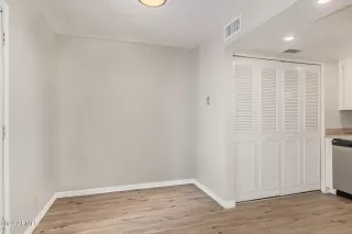 Photo #5: 6695843 Listing 