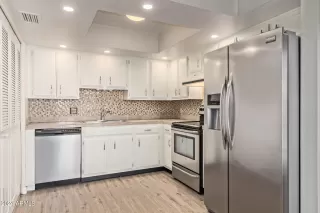 Photo #6: 6695843 Listing 