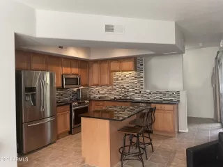 Photo #2: 6695854 Listing