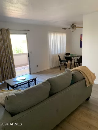 Photo #3: 6695892 Listing 