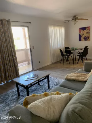 Photo #5: 6695892 Listing 