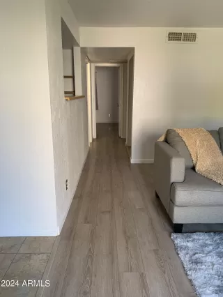 Photo #6: 6695892 Listing 