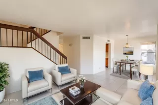 Photo #4: 6696051 Listing