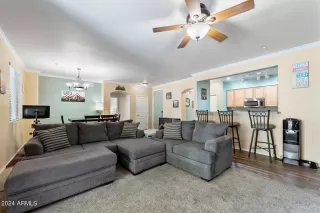 Photo #4: 6696223 Listing