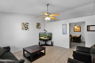 Photo #3: 6696357 Listing