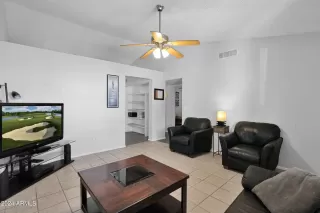 Photo #4: 6696357 Listing