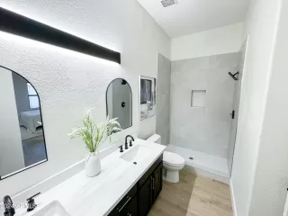 Photo #2: 6696365 Listing 