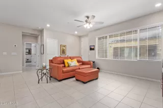 Photo #4: 6696406 Listing