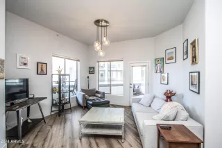 Photo #1: 6696417 Listing 