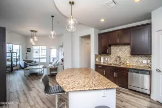 Photo #3: 6696417 Listing 