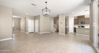 Photo #4: 6696509 Listing