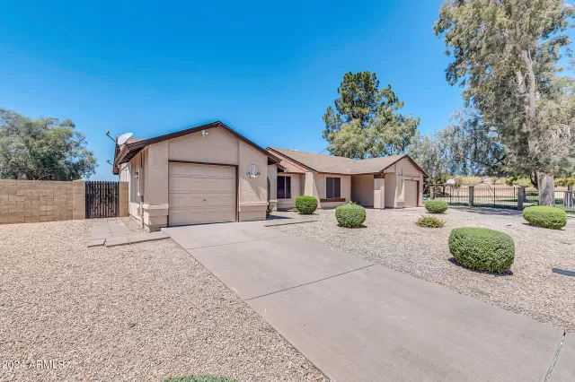 MLS: 6696545 Condo For Sale