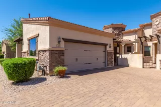 Photo #4: 6697037 Listing